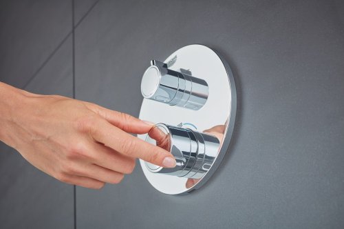 Душевая система Grohe Grohtherm Tempesta 250 на 2 потребителя (с кронштейном к потолку)