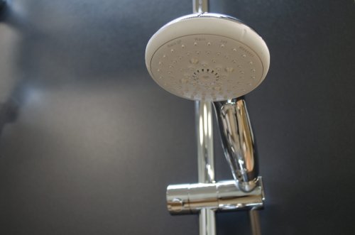 Душевая система Grohe New Tempesta 200 27389002 + смеситель для душа Grohe BauLoop 23340000