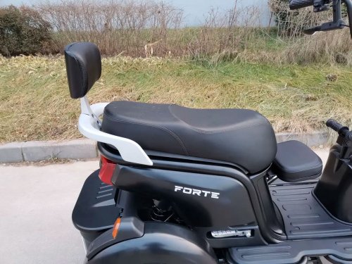 Електроскутер FORTE S1 червоний