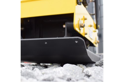 Виброплита BAMATO R-165RV