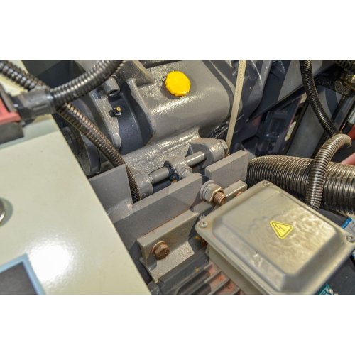 Ленточная пила по металлу FDB Maschinen SGA300G