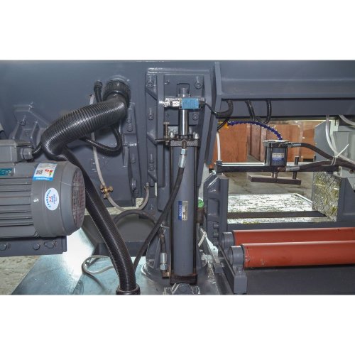 Ленточная пила по металлу FDB Maschinen SGA300G