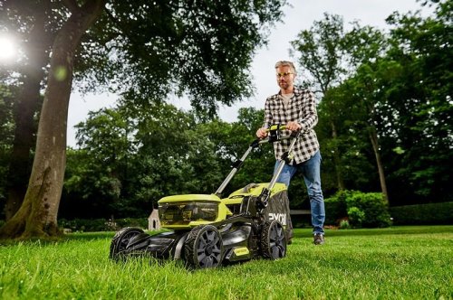 Аккумуляторная газонокосилка Ryobi MAX POWER RY36LMX46A-140