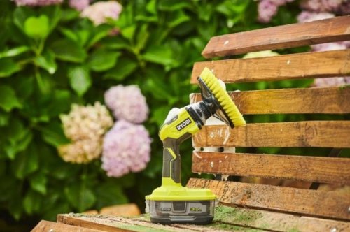 Щеточная машина Ryobi ONE+ R18CPS-0