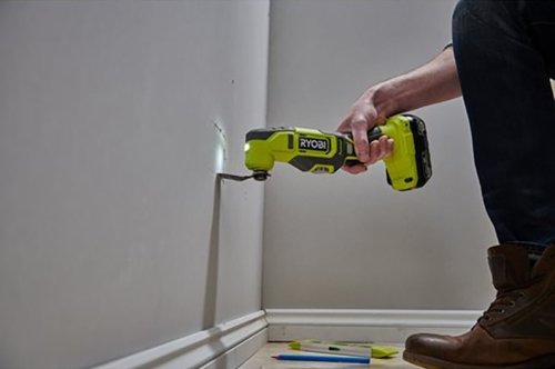 Многофункциональный инструмент Ryobi ONE+ RMT18-0