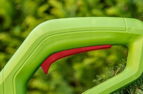 Триммер садовый Verto 52G550