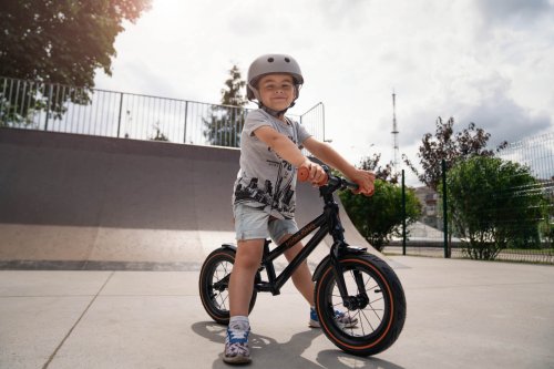 Беговел Miqilong RVA Черный 12" ZCY-RVA12-BLACK