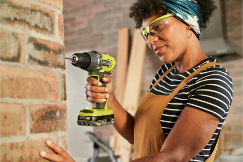 Шуруповерт-дрель RYOBI R18PD3-220TAH