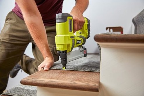 Степлер аккумуляторный Ryobi ONE+ R18GS18-0