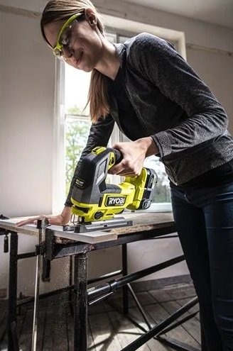 Лобзик аккумуляторный Ryobi ONE+ НР RJS18-0