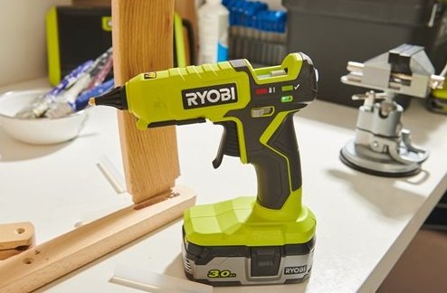 Пистолет клеевой аккумуляторный Ryobi ONE+ RGL18-0