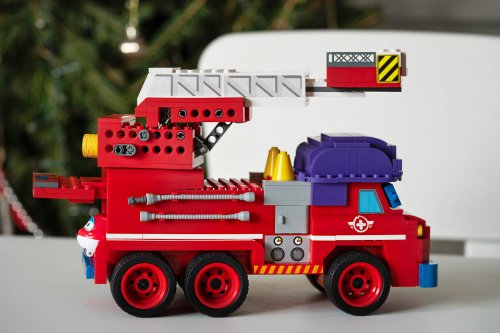 Конструктор Super Wings Small Blocks Buildable Vehicle Set Sparky, Спарки EU385011