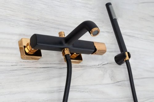 Смеситель для ванны REA Salto Black/Rose Gold REA-B6352