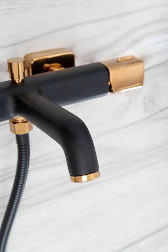 Смеситель для ванны REA Salto Black/Rose Gold REA-B6352