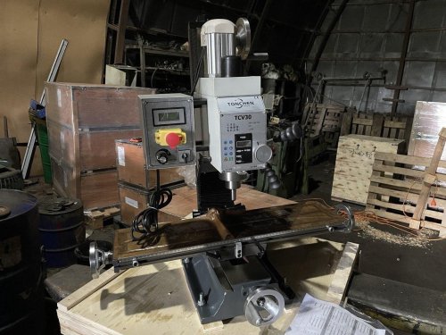 Настольный сверлильно-фрезерный станок по металлу TCV30 1100W бесщеточный