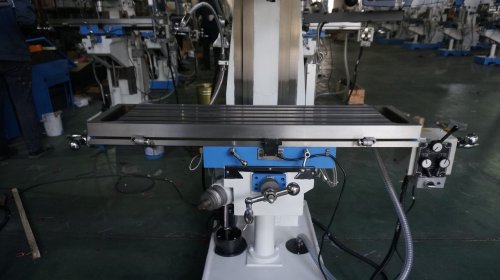 Консольный вертикально- фрезерный станок 9craft 7550V