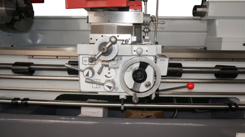 Токарно-гвинторізний верстат 9craft PL560