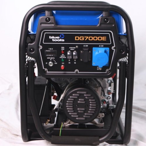 Генератор дизельный BLUETOOLS DG7000E + масло (5 кВт) (220-7008)