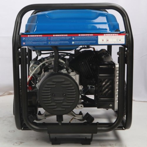 Бензиновый генератор BLUETOOLS BG7000E + масло (5.8 кВт) (220-7005)