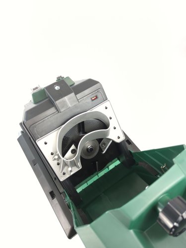 Подрібнювач садовий Iron Angel ES2650LG