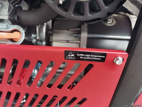 Бензиновый генератор Bison GG 22000 LE-3