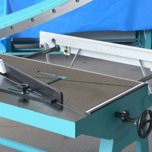 Гильотинные ножницы CK EMSA KM-13 1320?1,5 мм