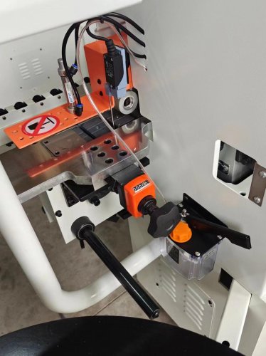 Кромкооблицовочный станок MAST Holztechnik K308