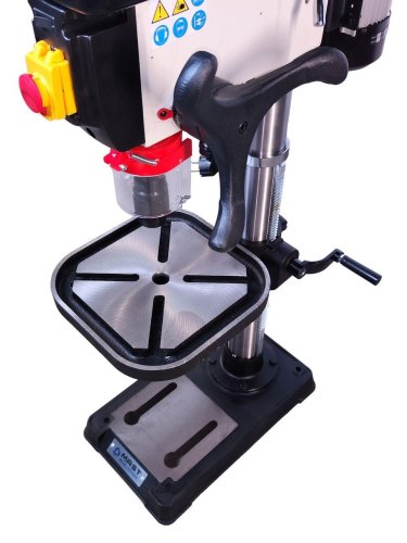 Сверлильный станок по металлу MAST Metalltechnik M-SV1520S-3