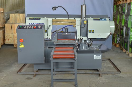 Верстат стрічкопильний FDB Maschinen SGA300G