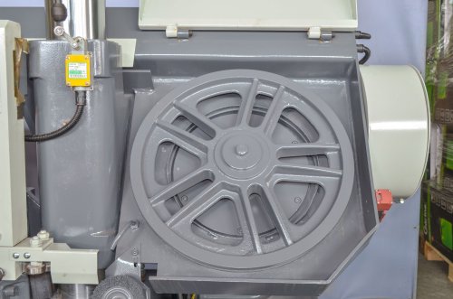 Верстат стрічкопильний FDB Maschinen SGA300G