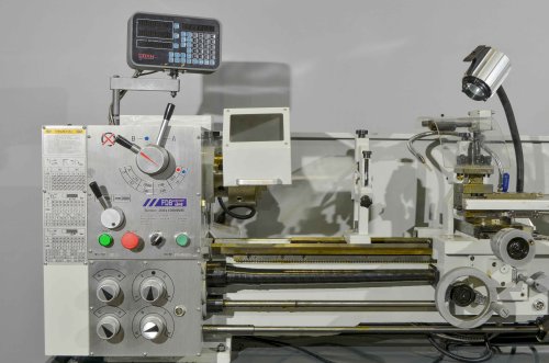 Станок токарно-винторезный FDB Maschinen Turner 360x1000WM