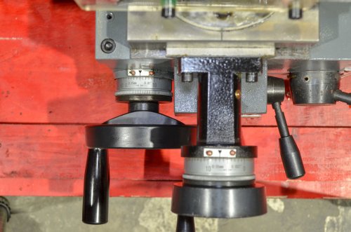 Станок токарно-винторезный Turner 250x500G