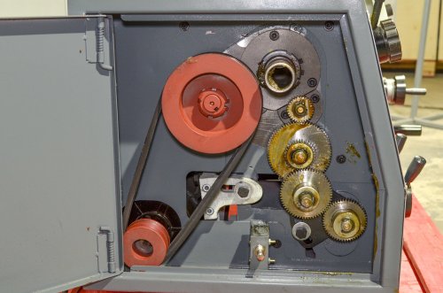 Станок токарно-винторезный Turner 250x700GN