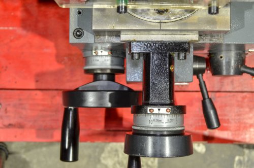 Станок токарно-винторезный Turner 250x700GN