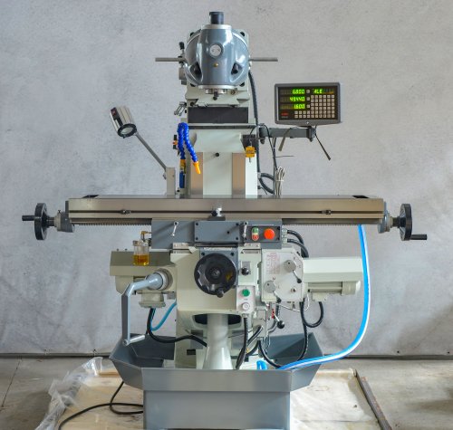 Станок универсально-фрезерный UF100