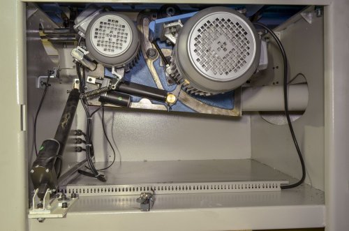 Верстат форматно-розкроювальний FDB Maschinen MJ6132TS