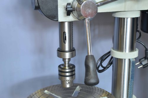 Сверлильный станок FDB Maschinen Drilling 16 B