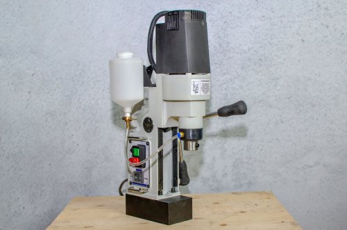 Сверлильный станок с магнитным основанием FDB Maschinen Drilling MBD 23