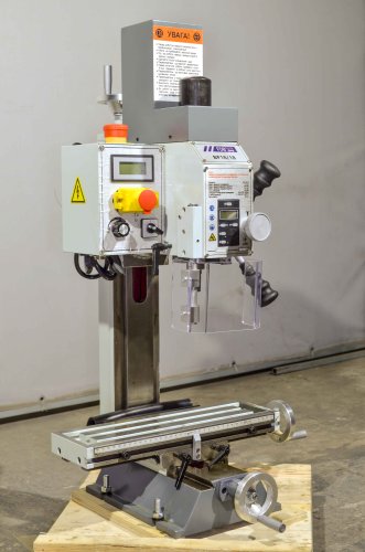 Сверлильно-фрезерный станок FDB Maschinen BF 16B