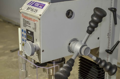 Сверлильно-фрезерный станок FDB Maschinen BF 20B