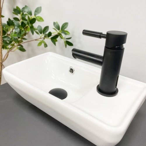 Умывальник (раковина) VBI JESI L WHITE подвесной