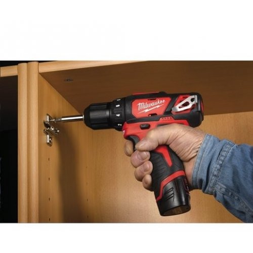 Дрель шуруповерт аккумуляторная MILWAUKEE M12 BDD-202C Lі-Іon