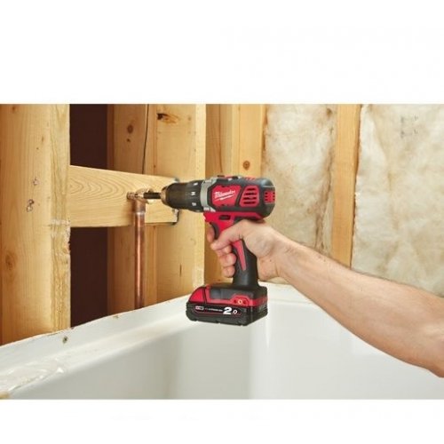 Дрель шуруповерт аккумуляторная MILWAUKEE M18 BDD-202C Lі-Іon