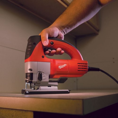 Лобзик MILWAUKEE JSPE 135 TX