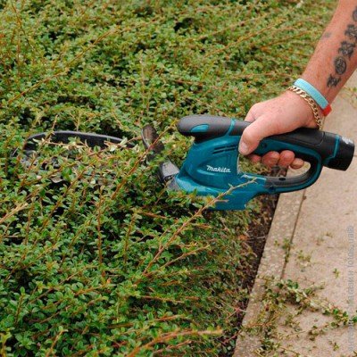 Аккумуляторный кусторез MAKITA UH200DWX