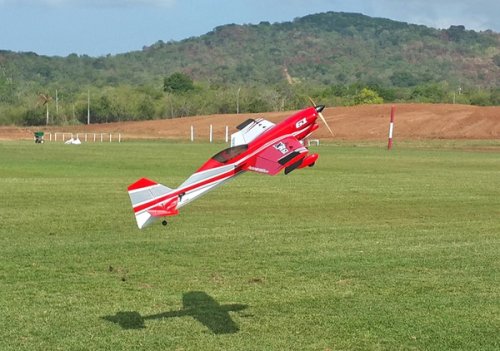 Самолёт Precision Aerobatics р/у XR-61 1550мм ARF (красный)