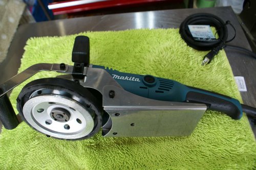 Шлифмашина по бетону MAKITA PC5001C