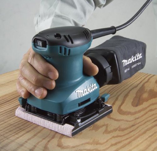 Вибрационная шлифмашина MAKITA BO4557