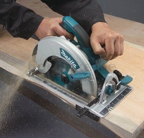Дискова пилка MAKITA N5900B