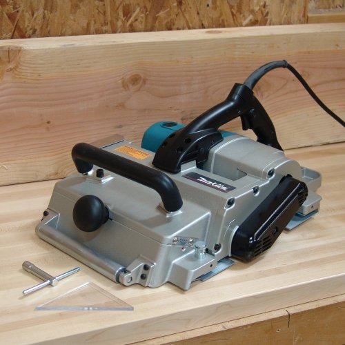 Фуганок MAKITA KP312S